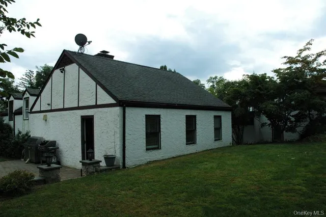 $4,000 | 20 Annadale Street, Armonk, NY 10504