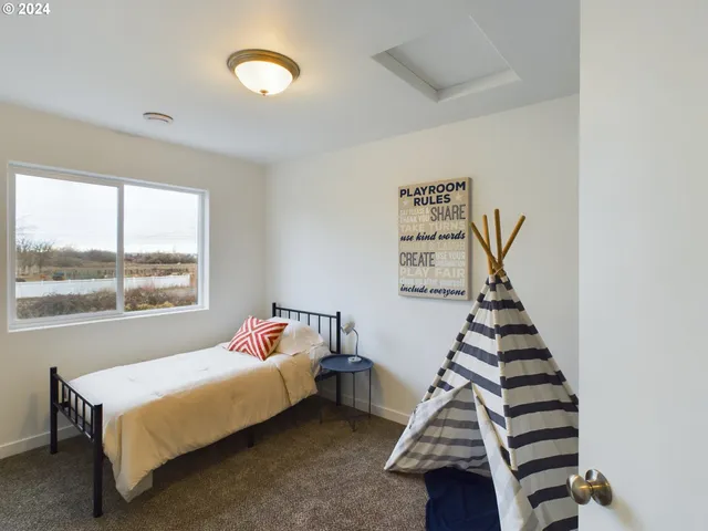 $512,000 | 221 Merrick Avenue, Umatilla, OR 97882