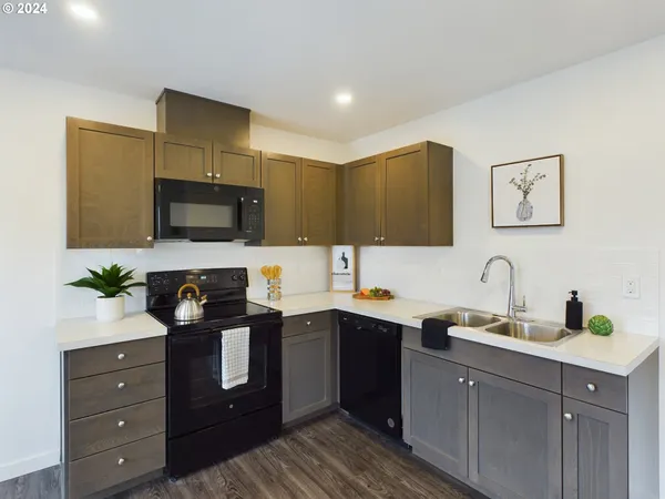 $499,000 | 221 Merrick Avenue, Umatilla, OR 97882