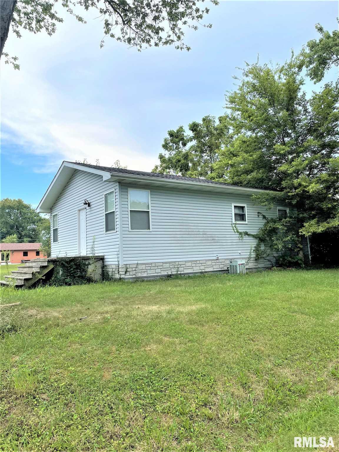 200 West Johnson Valier, IL 62891 - Photo 1 of 2 Gallery Image 1