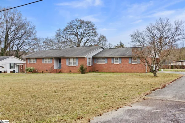 $225,000 | 1026 Sunset Boulevard, Clinton, SC 29325