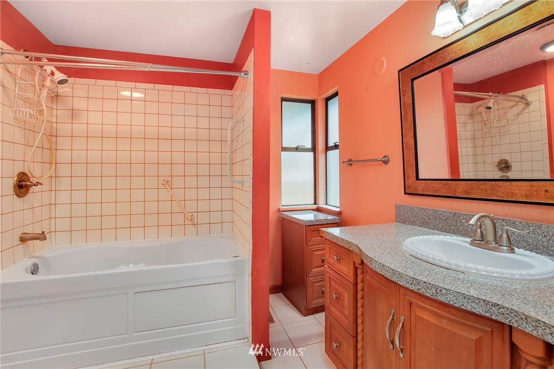 16224 Southeast 179th Street Renton, WA 98058 - Photo 15 of 25 Gallery Image 15