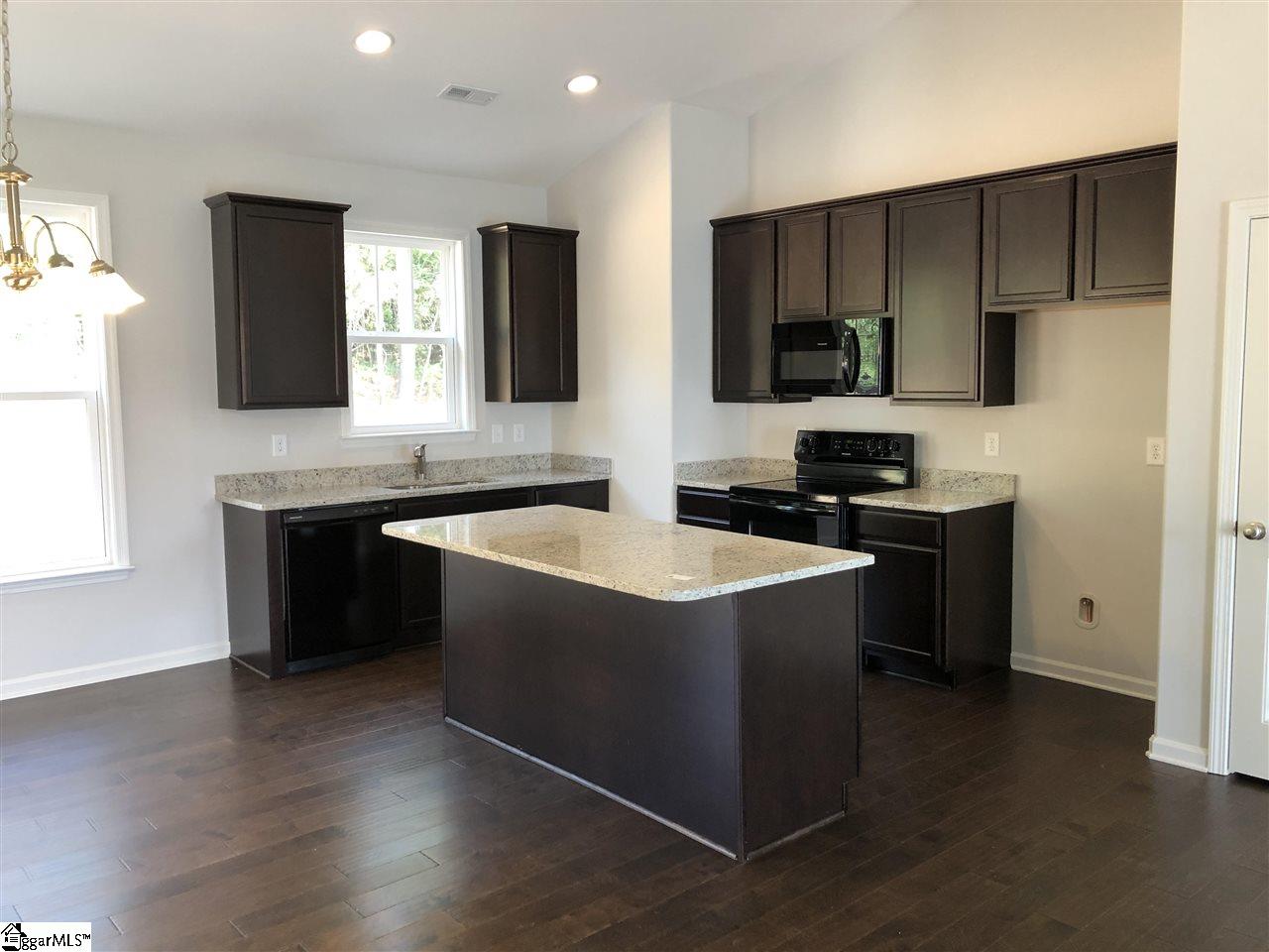 205 Nash Mill Road Fountain Inn, SC 29644 - Photo 3 of 9