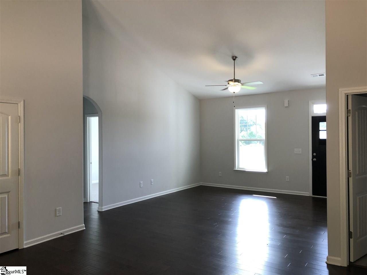 205 Nash Mill Road Fountain Inn, SC 29644 - Photo 5 of 9