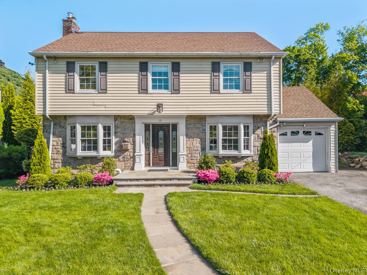 35 Berrian Road New Rochelle, NY 10804 - Photo 1 of 23