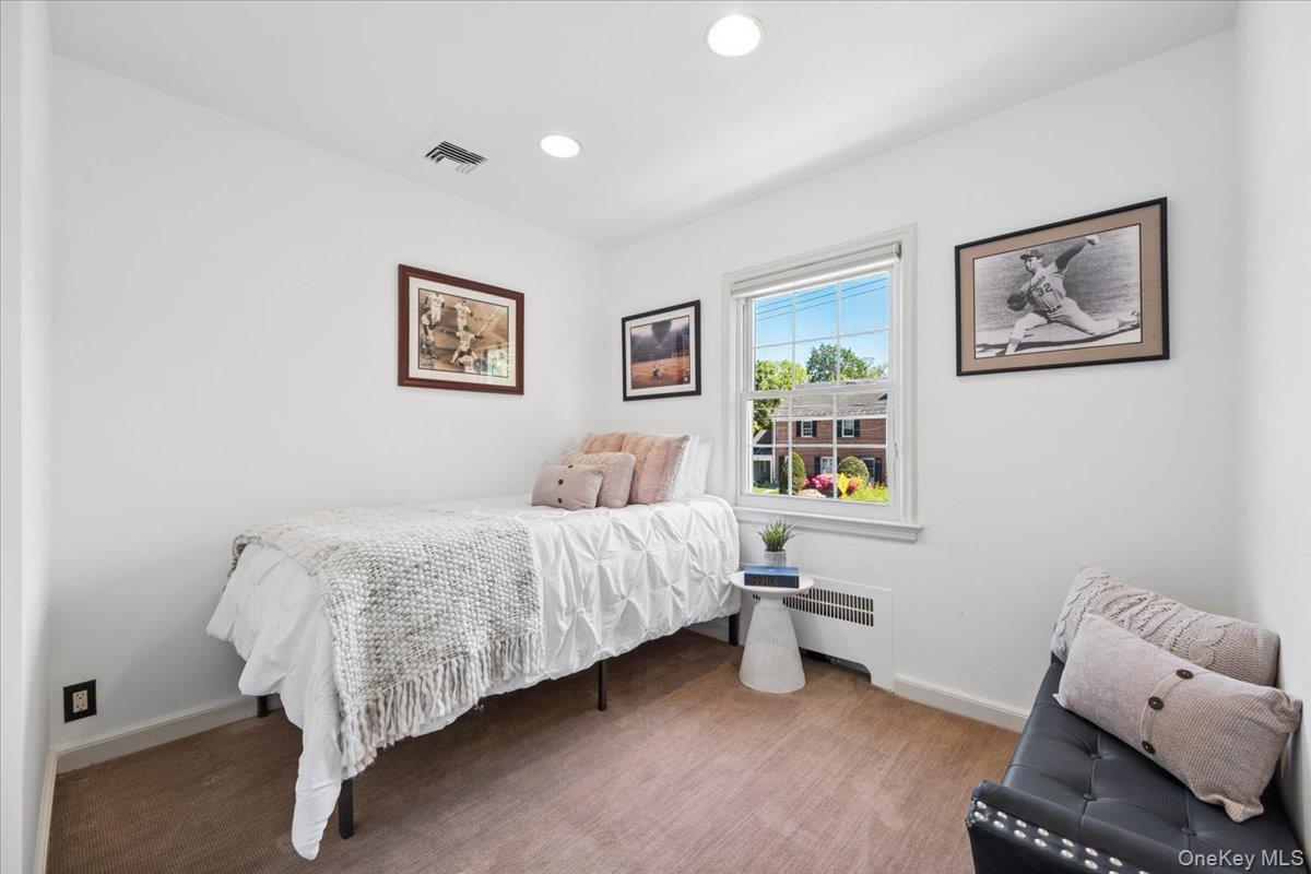35 Berrian Road New Rochelle, NY 10804 - Photo 14 of 23