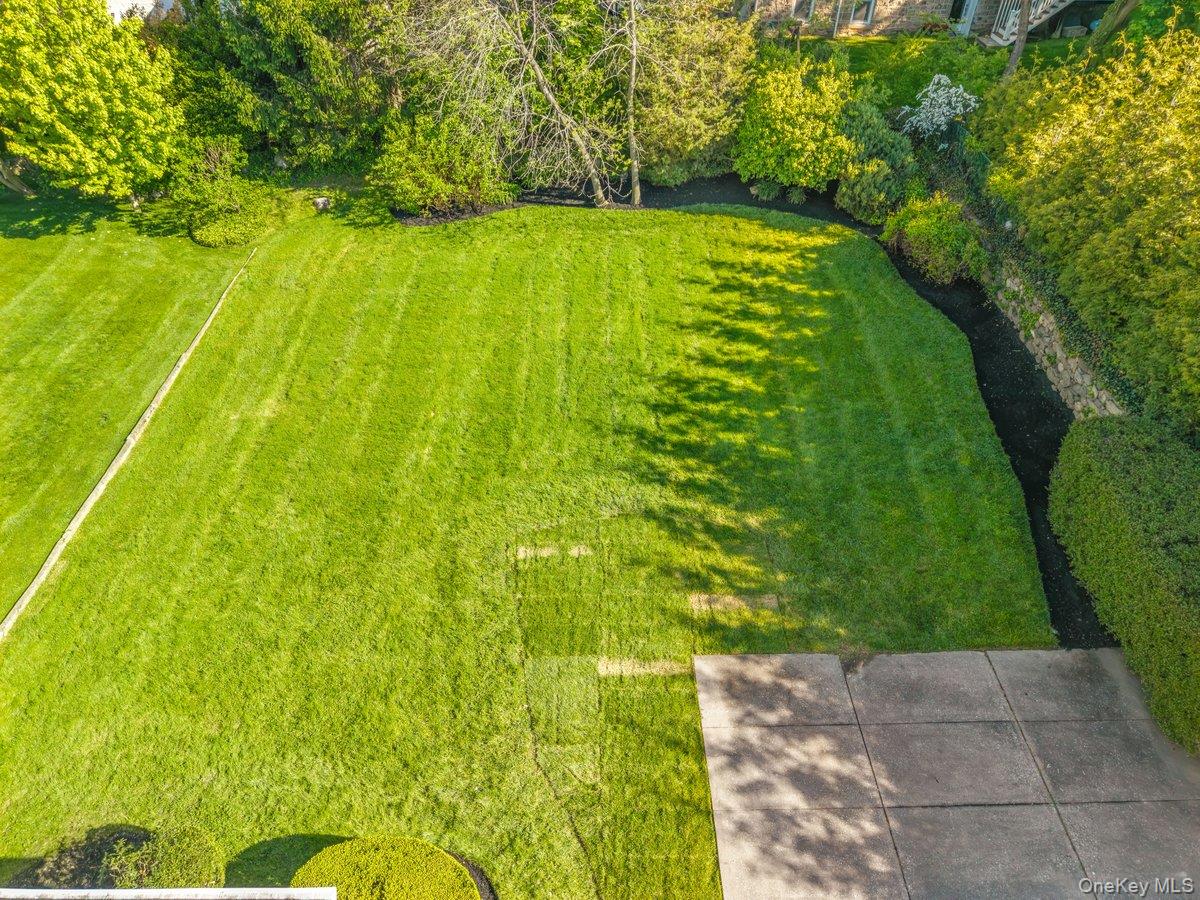 35 Berrian Road New Rochelle, NY 10804 - Photo 20 of 23