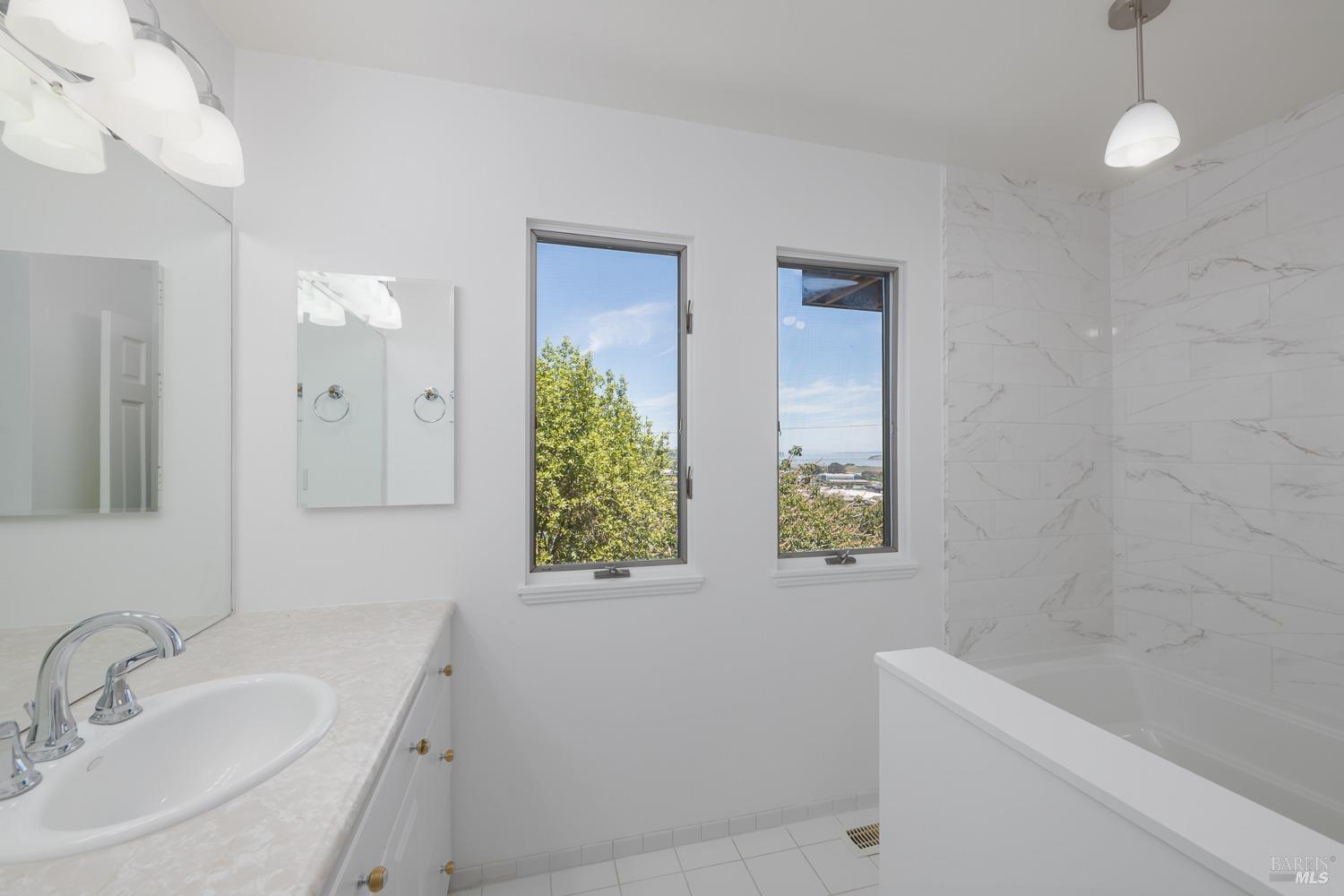 124 Tiburon Boulevard San Rafael, CA 94901 - Photo 29 of 39