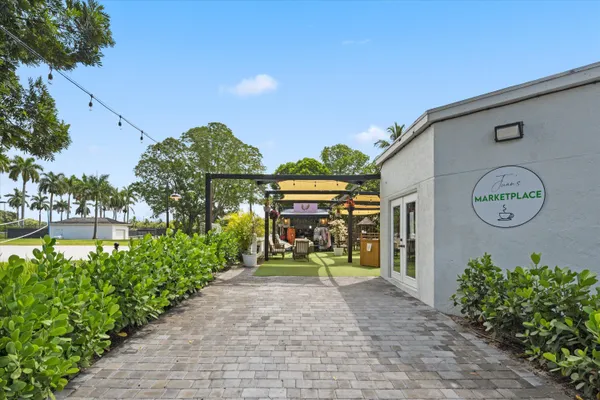 $2,100 | 13334 Polo Club Road, Unit 241, Wellington, FL 33414