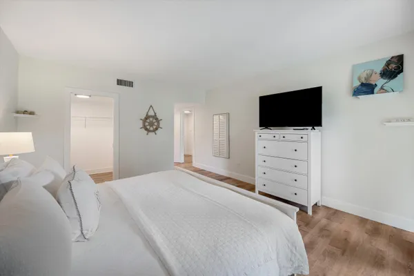 $2,100 | 13334 Polo Club Road, Unit 241, Wellington, FL 33414