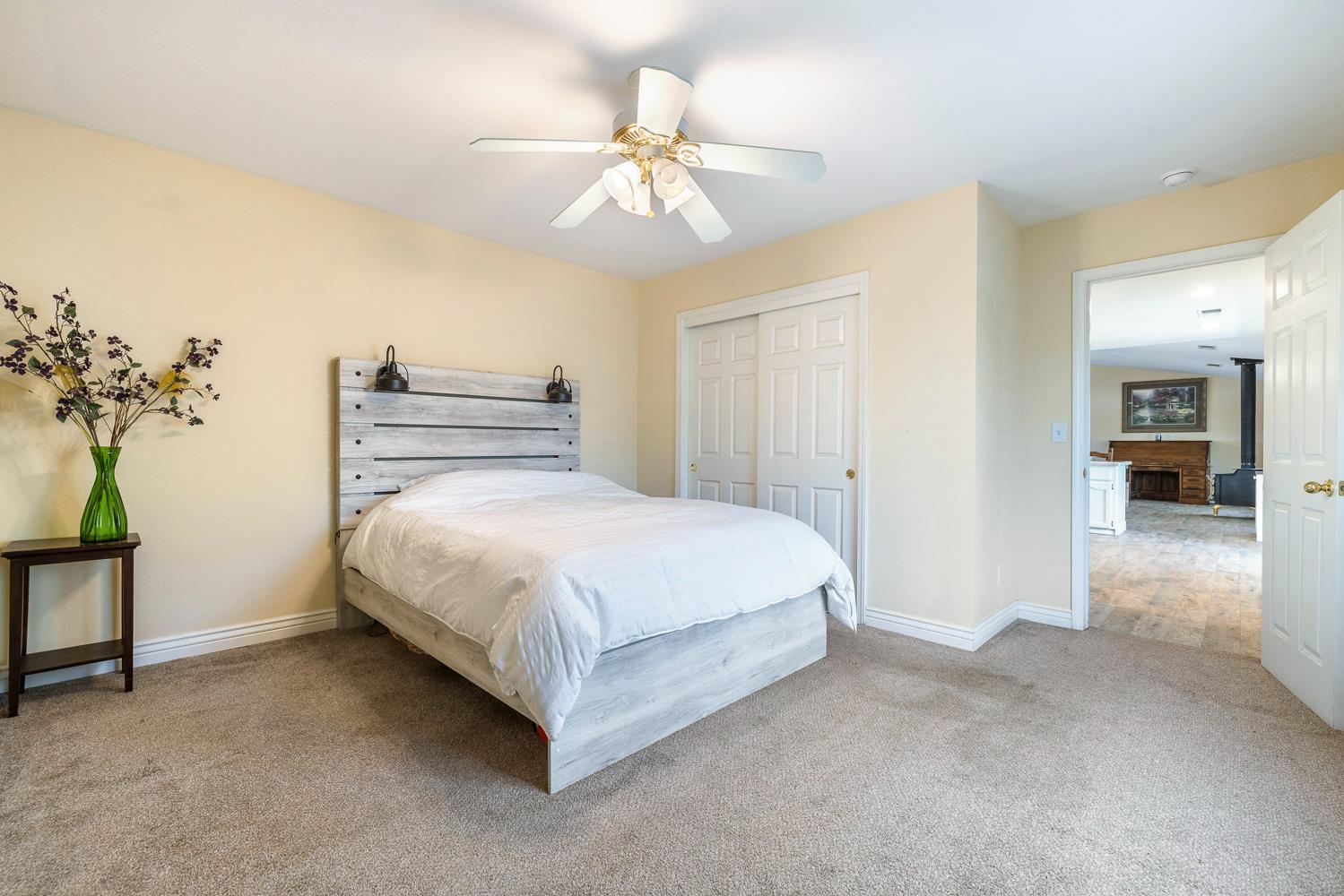 5741 Elwood Road Sanger, CA 93657 - Photo 24 of 71 Isolated Bedroom