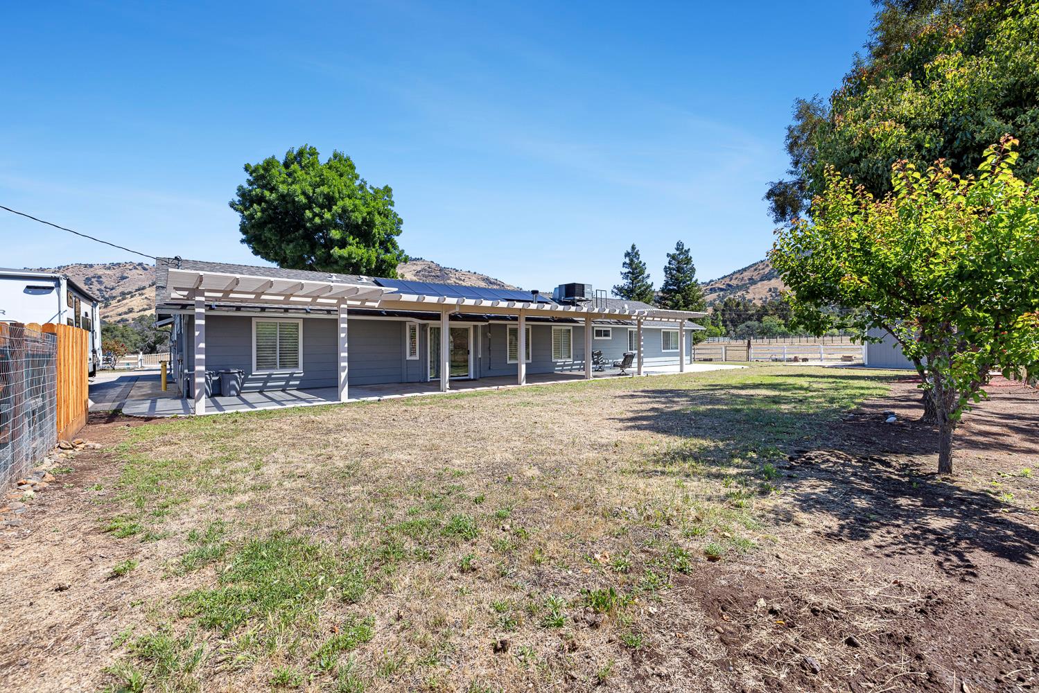 5741 Elwood Road Sanger, CA 93657 - Photo 37 of 71