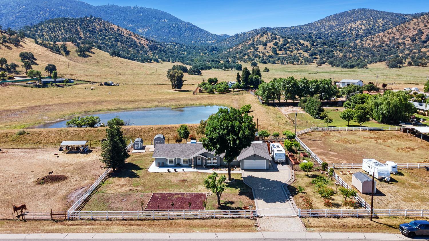 5741 Elwood Road Sanger, CA 93657 - Photo 45 of 71
