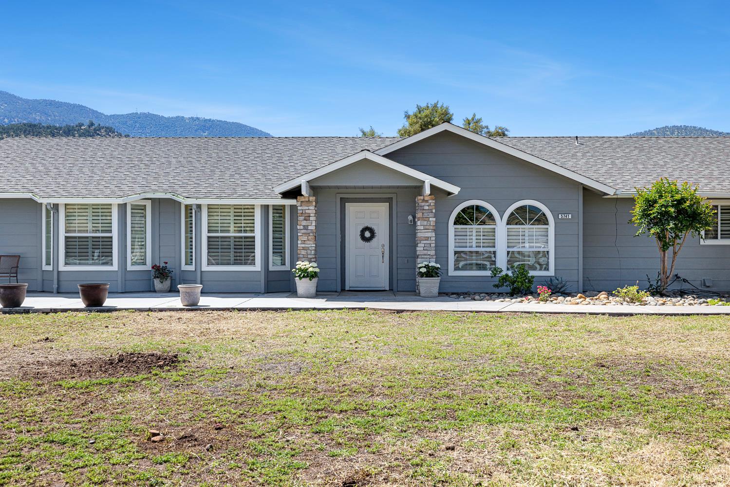 5741 Elwood Road Sanger, CA 93657 - Photo 6 of 71