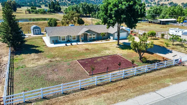 $535,000 | 5741 Elwood Road, Sanger, CA 93657