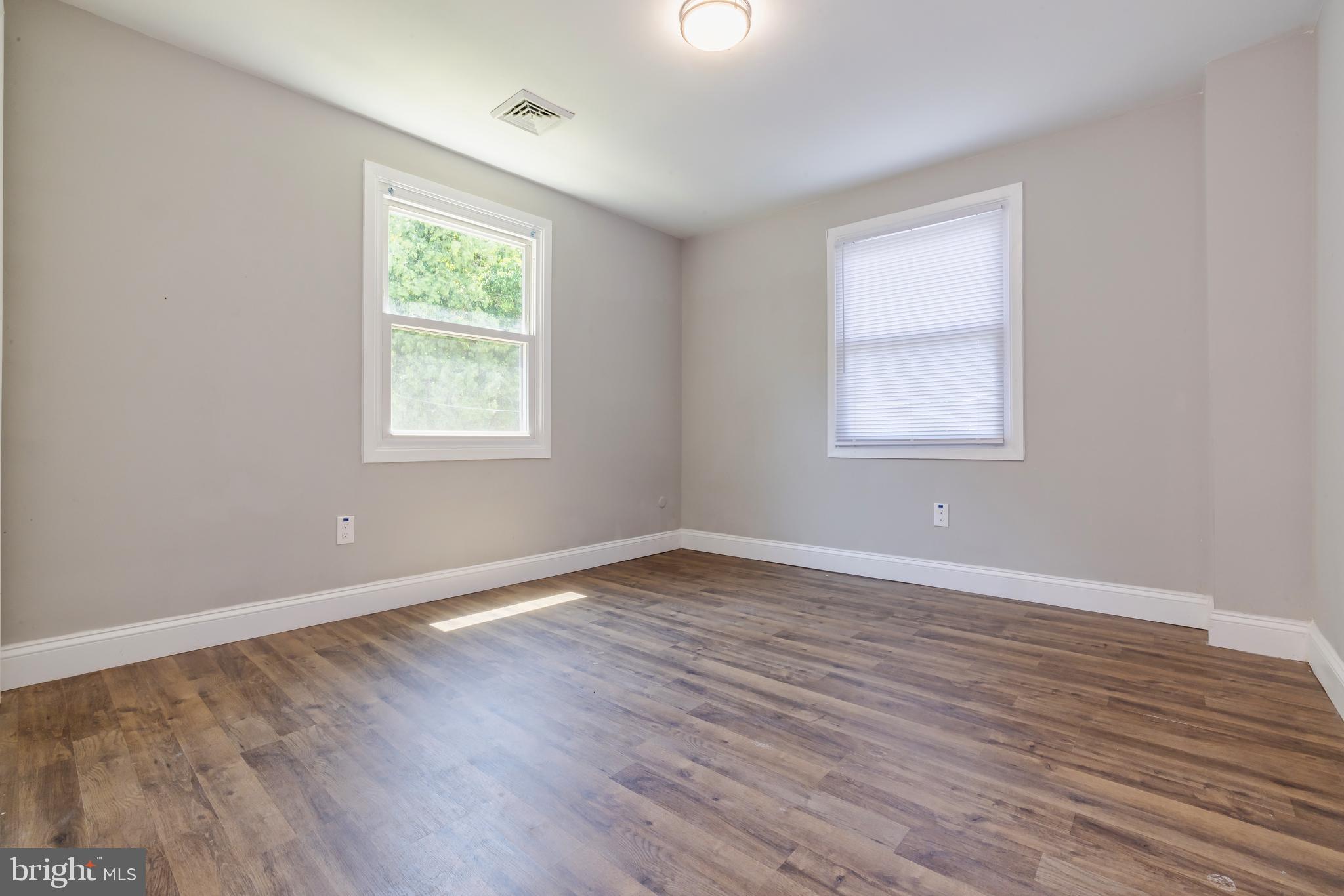 16 Midvale Lane Willingboro, NJ 08046 - Photo 24 of 29 Bedroom 3