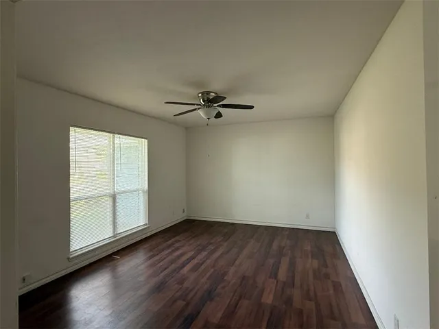 $2,025 | 108 Park Place, Portland, TX 78374