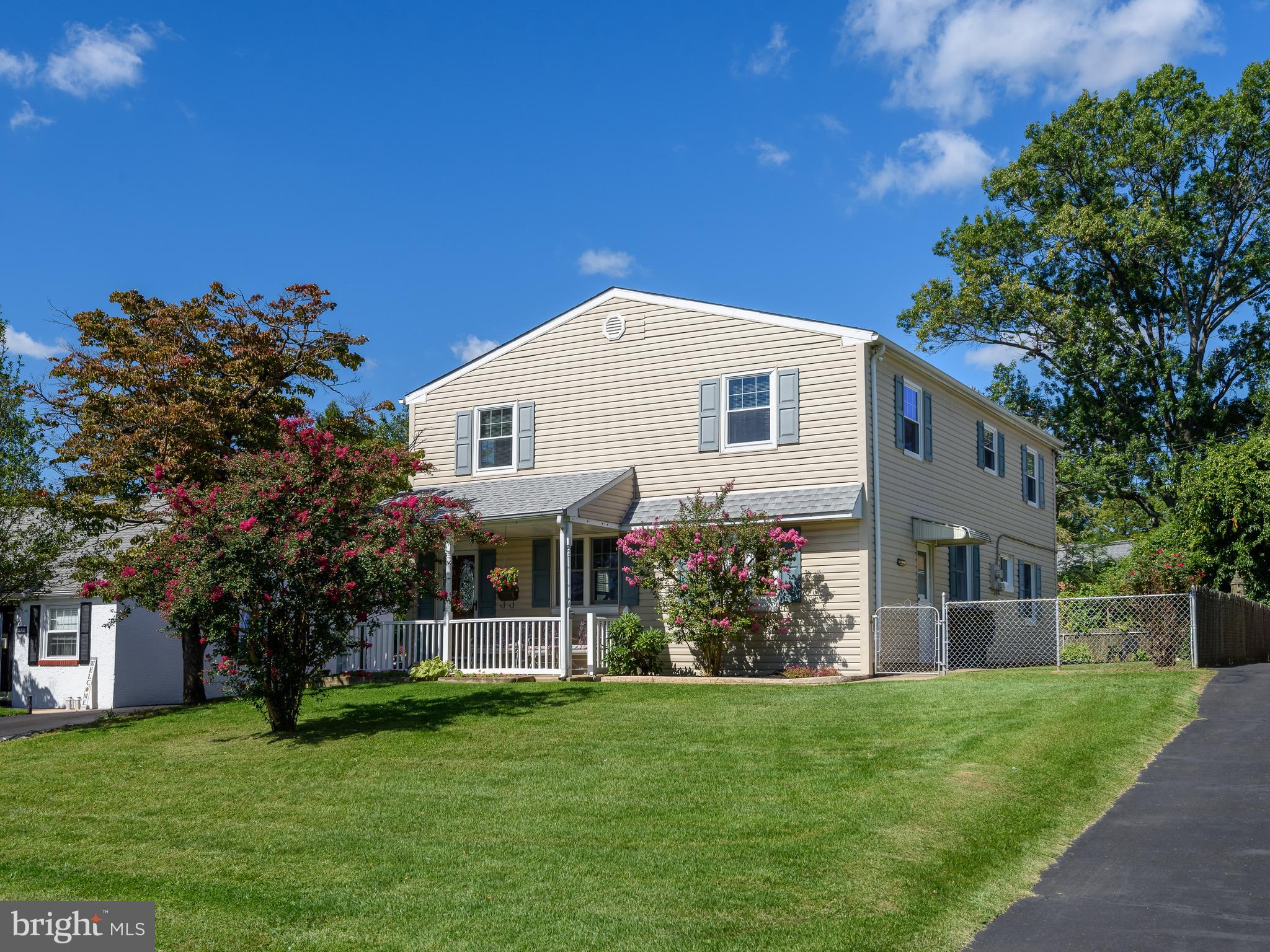 9818 Woodfern Road Philadelphia, PA 19115 - Photo 34 of 37 Gallery Image 34