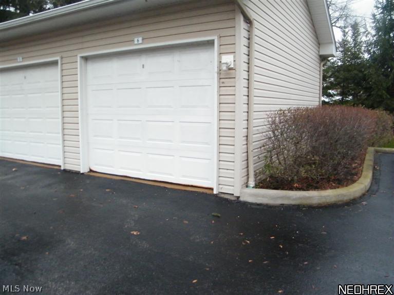 29884 Center Ridge Road, Unit 113 Westlake, OH 44145 - Photo 11 of 11 GARAGE