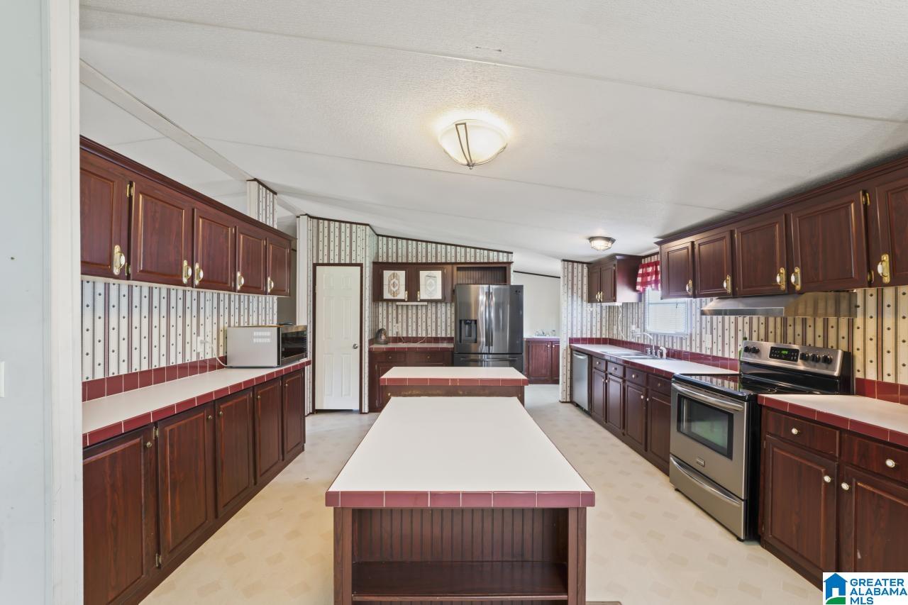 1821 Country Club Road Jasper, AL 35503 - Photo 10 of 23