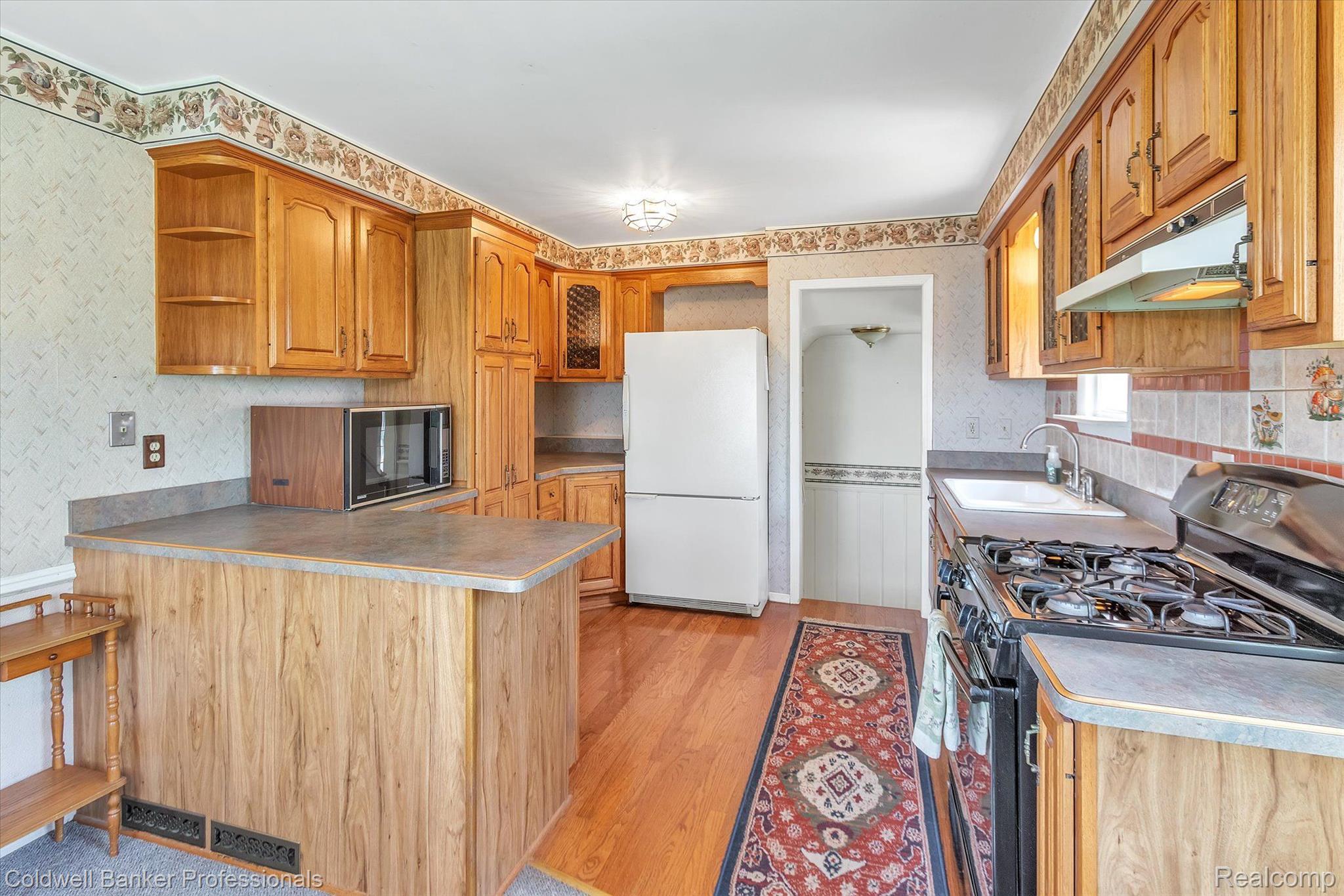 1292 Petts Road Fenton, MI 48430 - Photo 8 of 38 Gallery Image 8