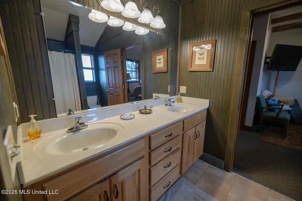 $7,950,000 | 860 Floweree Road, Redwood, MS 39156