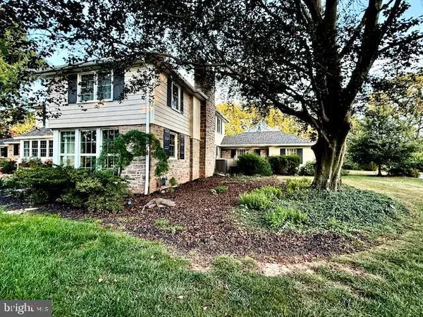 $875,000 | 117 South 8th Street, Mount Wolf, PA 17347