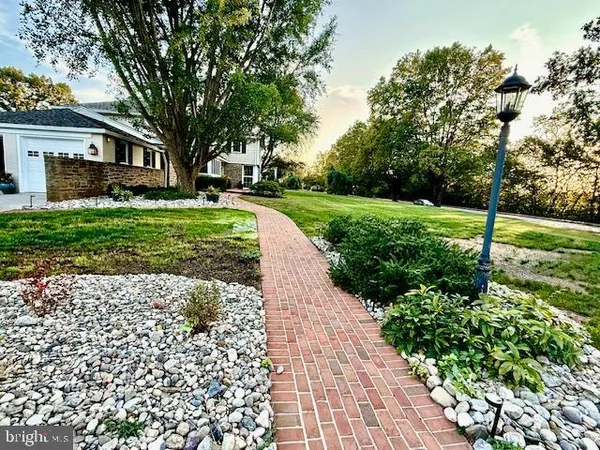 $875,000 | 117 South 8th Street, Mount Wolf, PA 17347