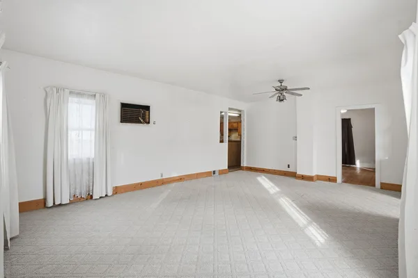 $99,900 | 411 39th Street, Moline, IL 61265