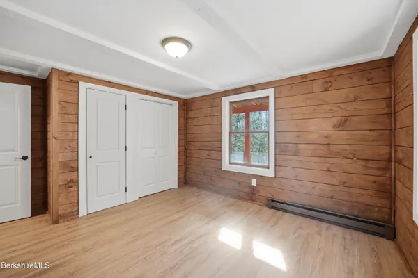 $449,900 | 859 Moberg Road, Becket, MA 01223