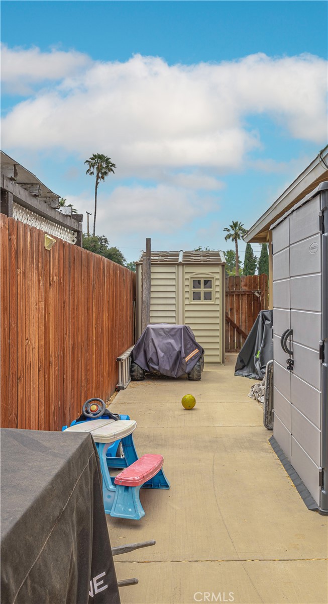 8614 Camelia Drive Riverside, CA 92504 - Photo 28 of 31