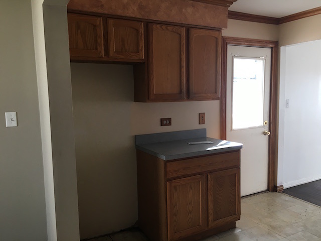 6014 Birmingham Street Chicago Ridge, IL 60415 - Photo 5 of 19