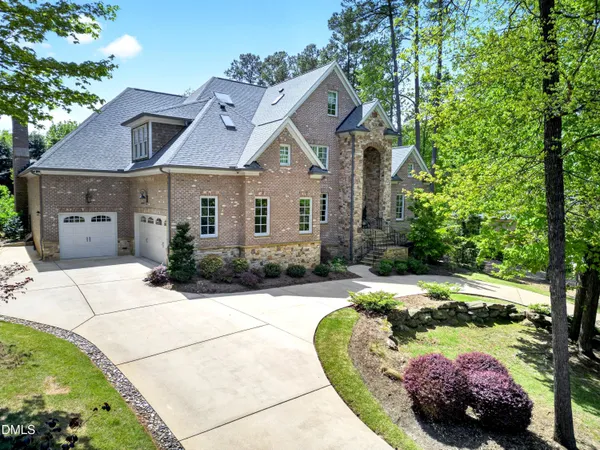 $2,350,000 | 3513 Eilla Bluffs Court, Raleigh, NC 27606