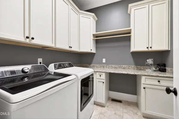 $2,350,000 | 3513 Eilla Bluffs Court, Raleigh, NC 27606