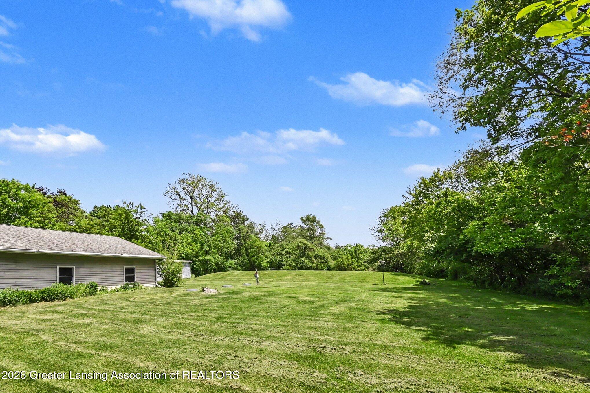 16453 Center Road East Lansing, MI 48823 - Photo 24 of 33 026_file_4935