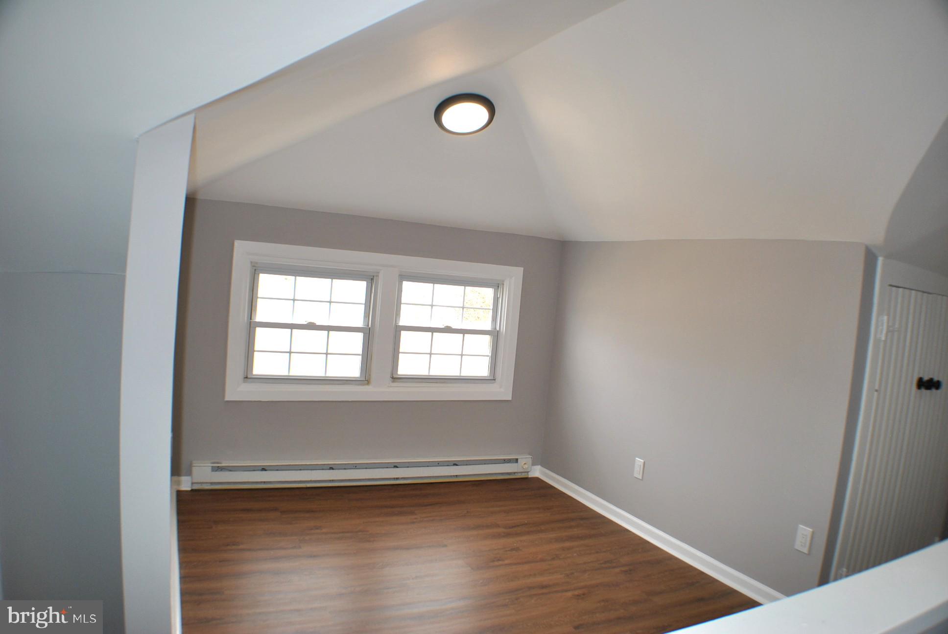 125 East Avon Road Brookhaven, PA 19015 - Photo 24 of 42 Primary bedroom