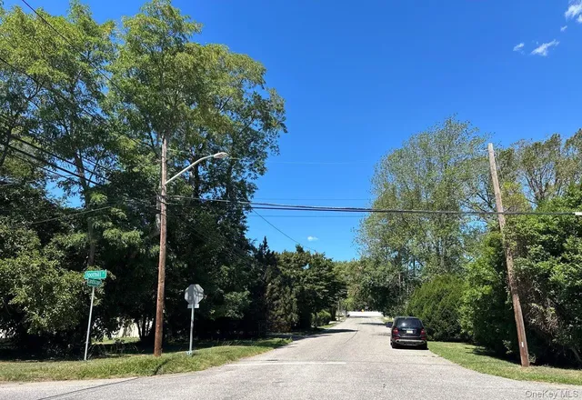 $845,000 | 65 Landscape Drive, Wheatley Heights, NY 11798