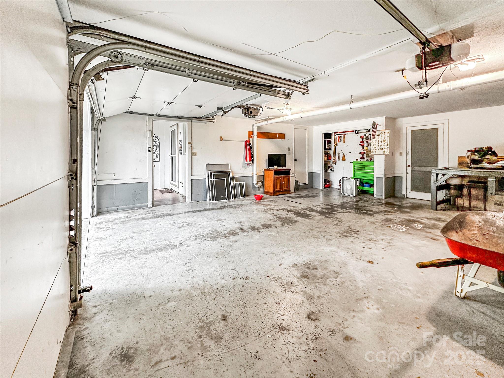 200 Woodside Drive Morganton, NC 28655 - Photo 47 of 48 a view of a chairs in a room