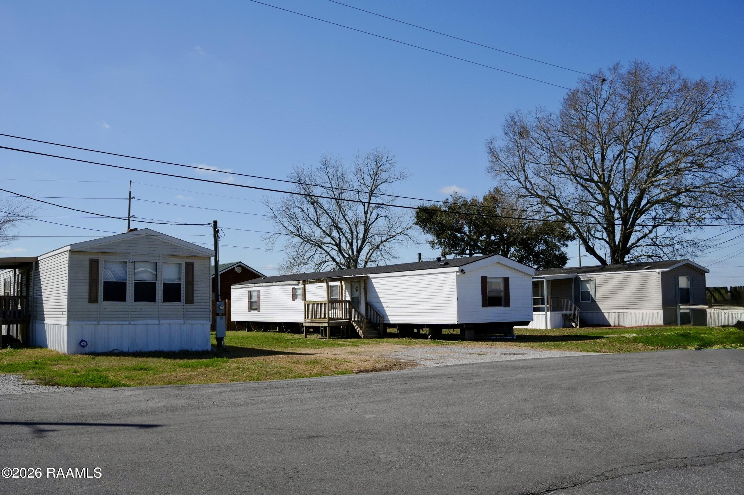 6209 Cameron Street Scott, LA 70583 - Photo 3 of 7 Lot 2 and Surrounding Lots