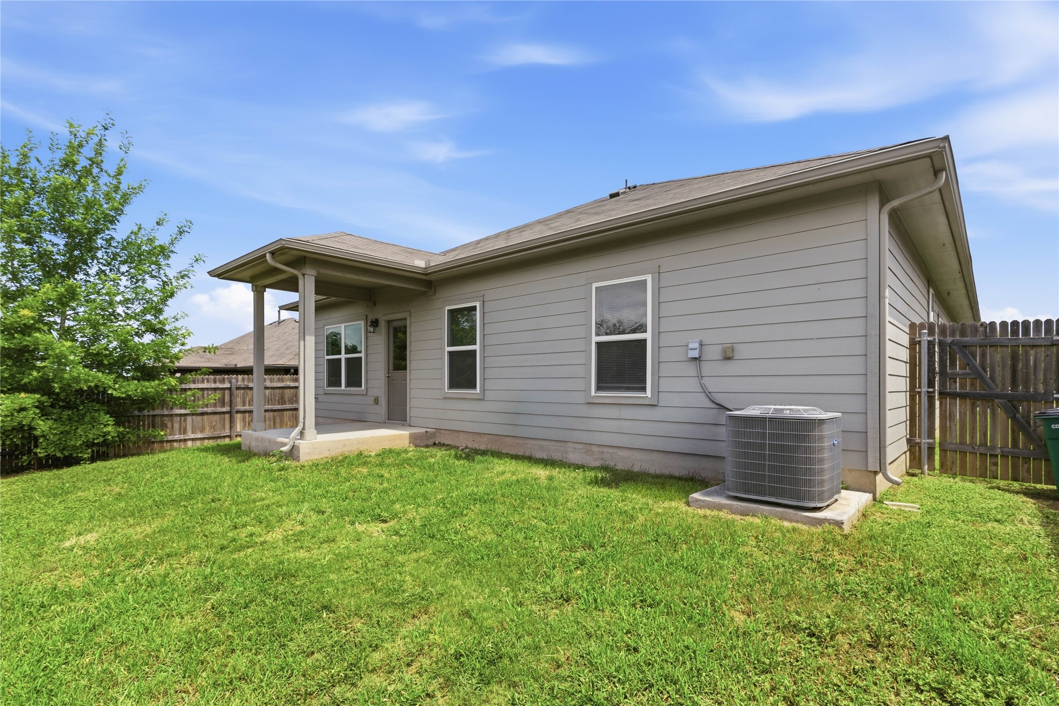 7121 Ranchito Drive Austin, TX 78744 - Photo 26 of 30