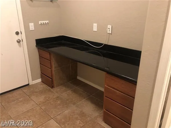 $1,700 | 8324 West Charleston Boulevard, Unit 1010, Las Vegas, NV 89117