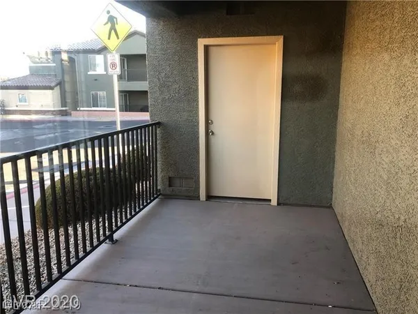 $1,700 | 8324 West Charleston Boulevard, Unit 1010, Las Vegas, NV 89117