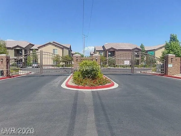 $1,700 | 8324 West Charleston Boulevard, Unit 1010, Las Vegas, NV 89117