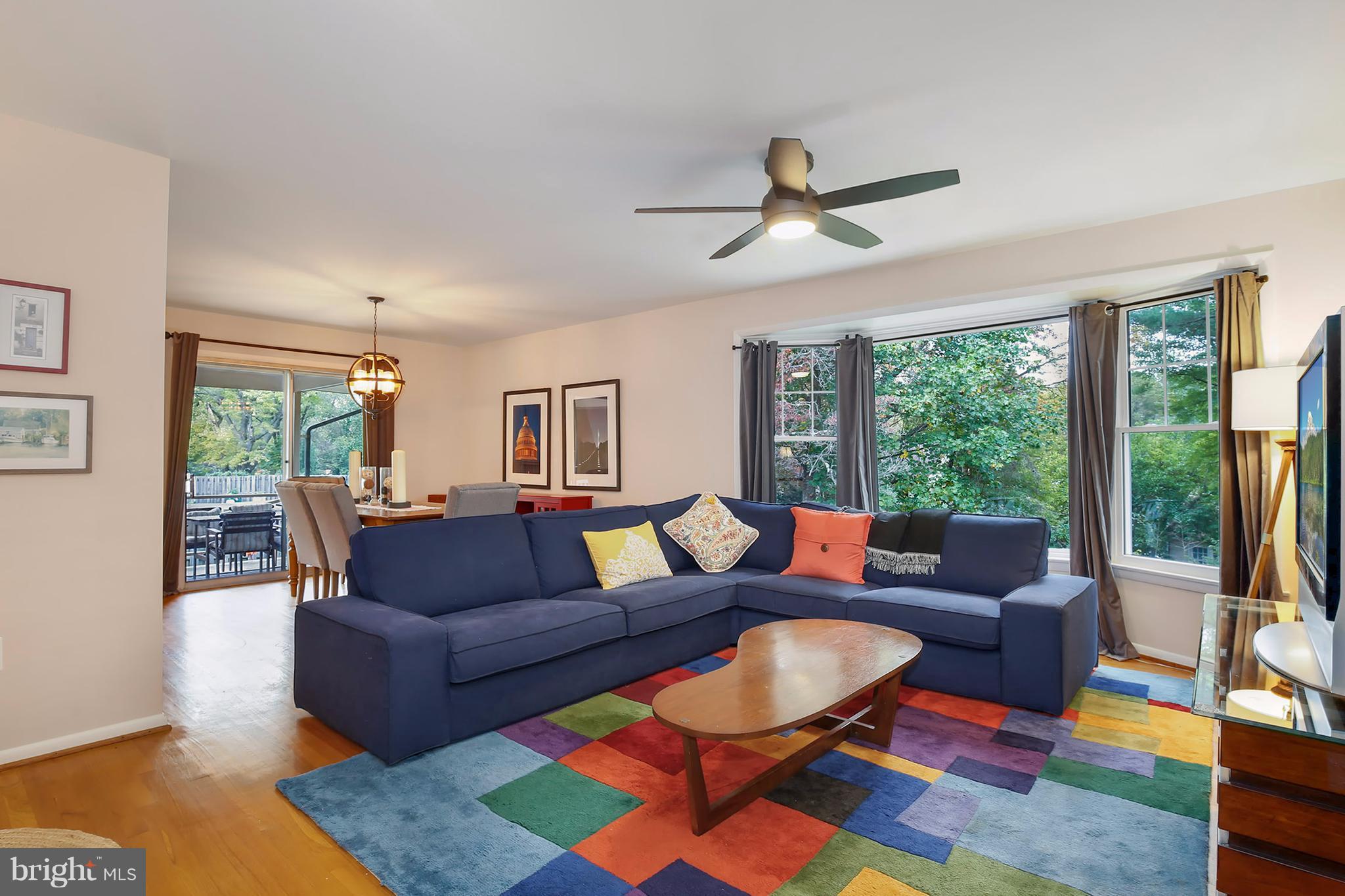 12819 Bluet Lane Silver Spring, MD 20906 - Photo 4 of 30 Living Room