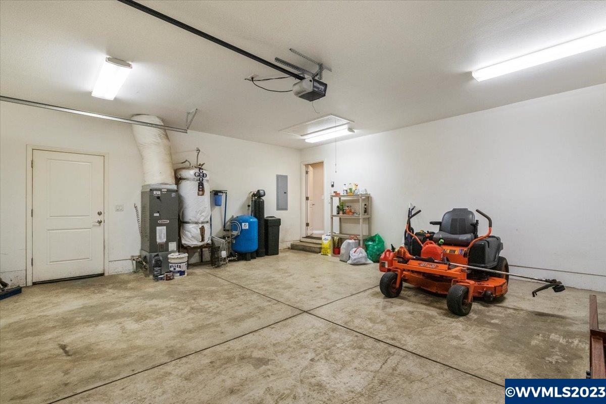 3506 Limestone Road Dallas, OR 97338 - Photo 26 of 39