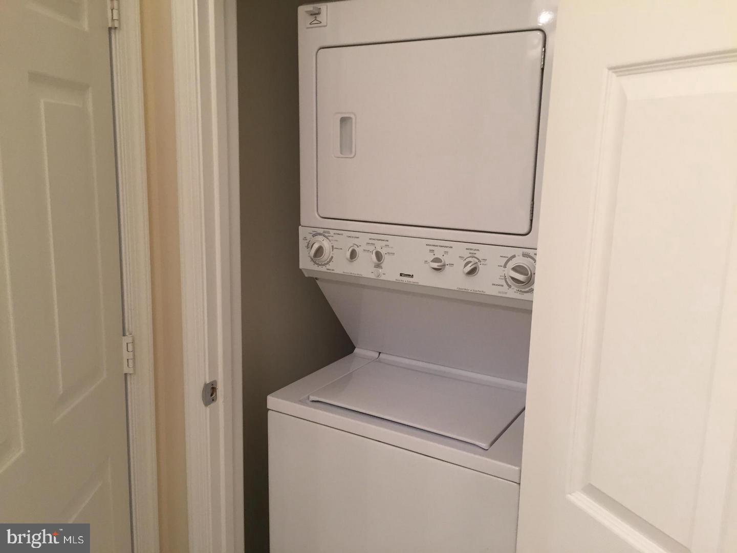 11402 E Gate Hill Place, Unit E Reston, VA 20194 - Photo 11 of 18