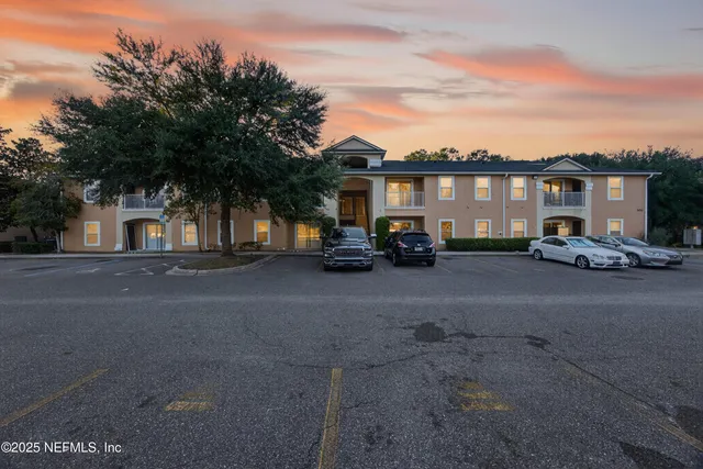 $145,000 | 3600 Lenin Peak Court, Unit 3, Jacksonville, FL 32210