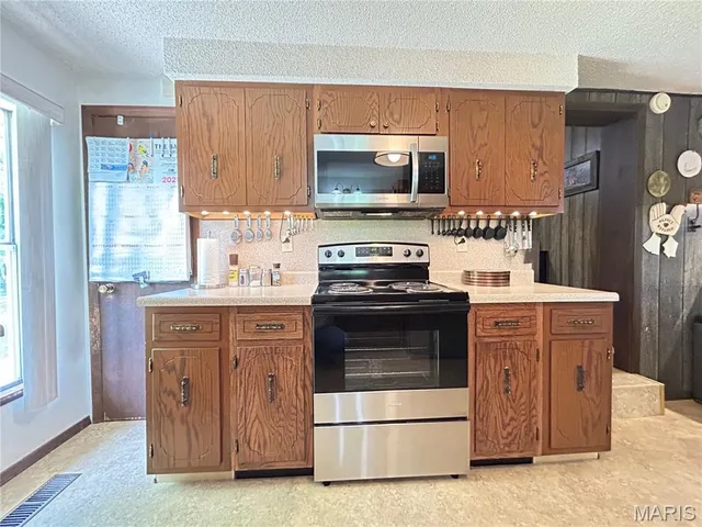 $445,000 | 474 Highway Zz Jadwin Mo 65501, Jadwin, MO 65501