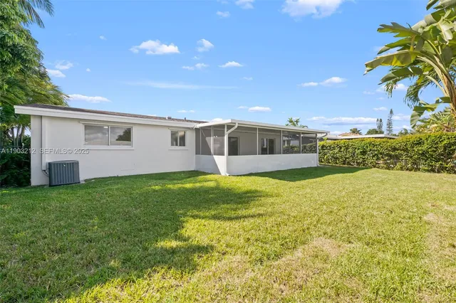 $599,999 | 3207 Wilson Street, Hollywood, FL 33021