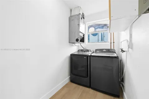 $599,999 | 3207 Wilson Street, Hollywood, FL 33021